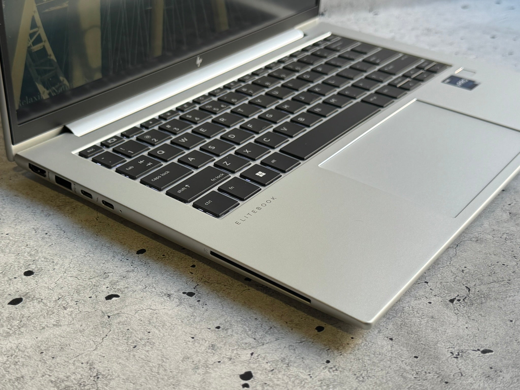 HP Elitebook 840 G9/14.0 IPS/I5-1245U/32GB DDR5/SSD 500GB