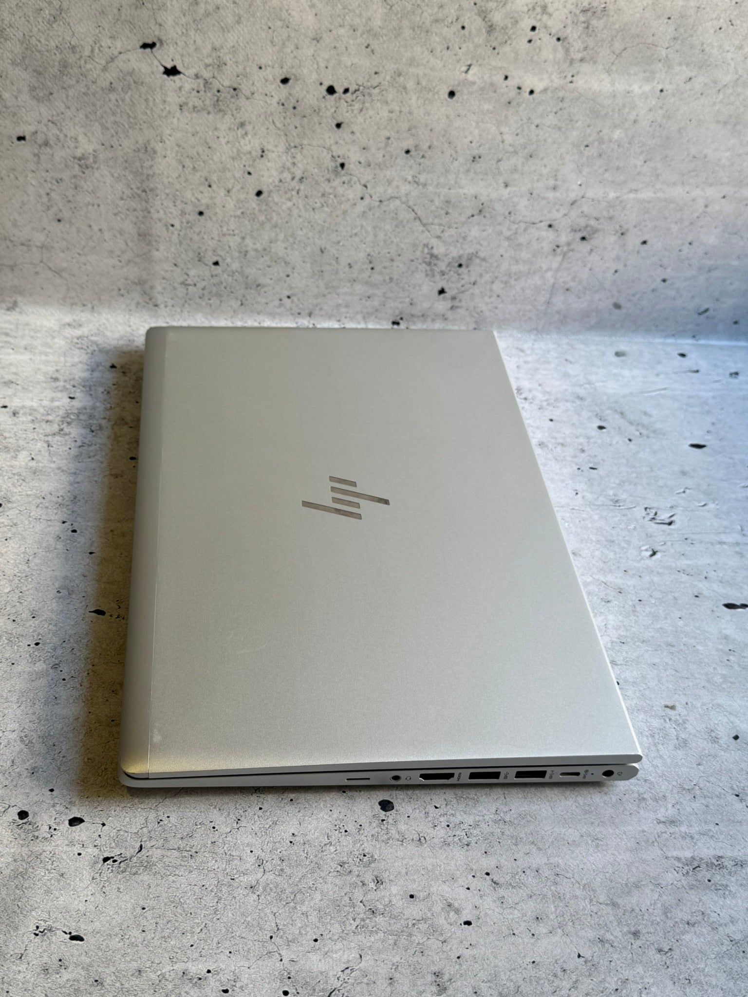 HP Elitebook 645 G10/14.0 IPS/AMD RYZEN 5-7530U/16GB/256GB