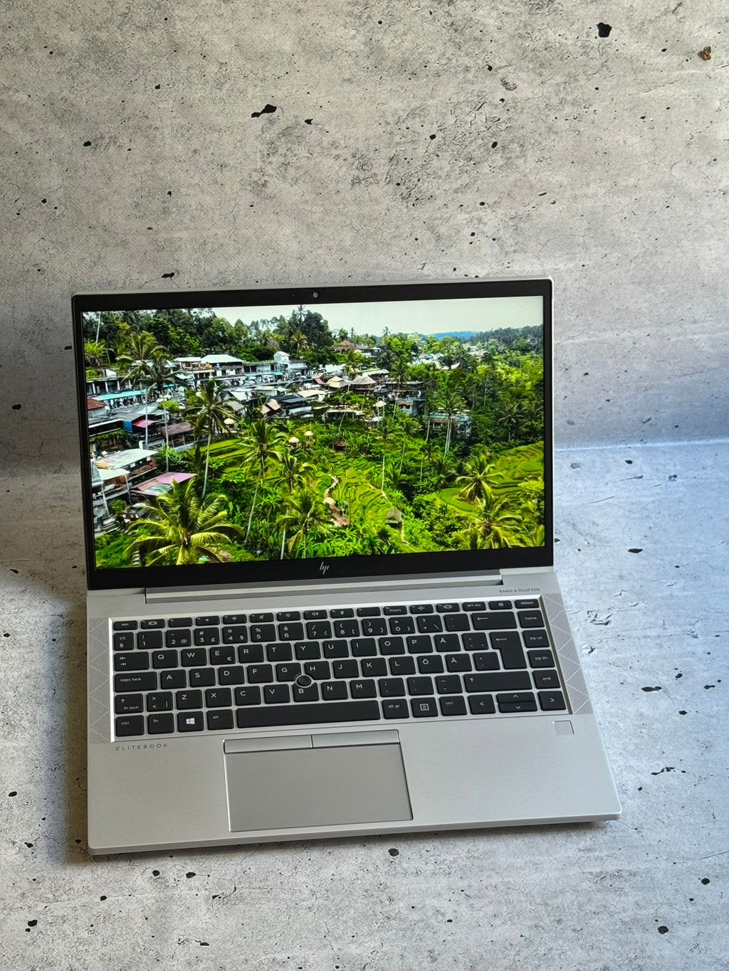 HP Elitebook 845 G7/14.0 IPS/AMD RYZEN 5-4650U/16GB/256GB/LK