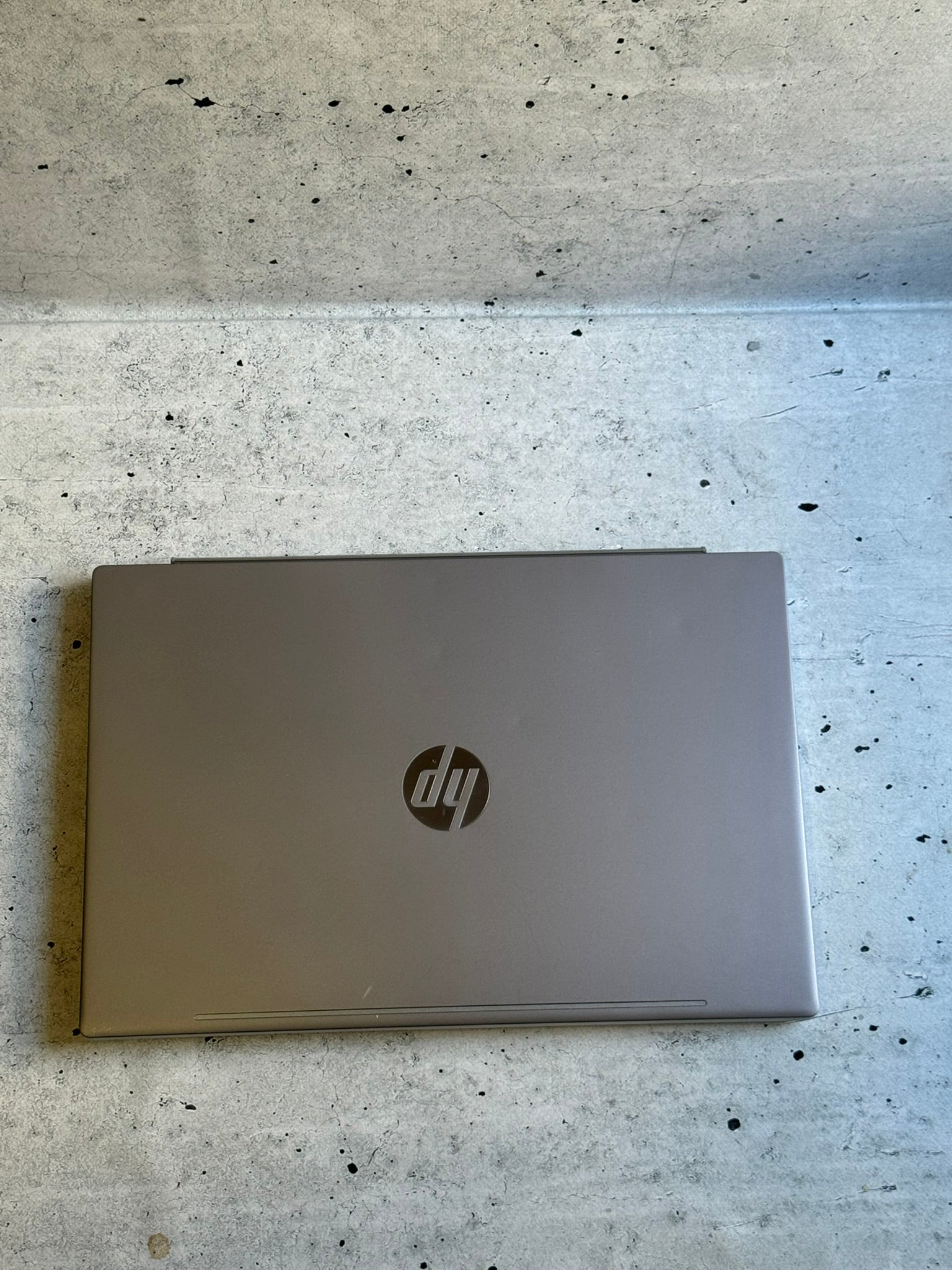 HP/15.6 FHD IPS/I5-8265U/16GB/512GB/Nvidia MX250 2GB DDR5