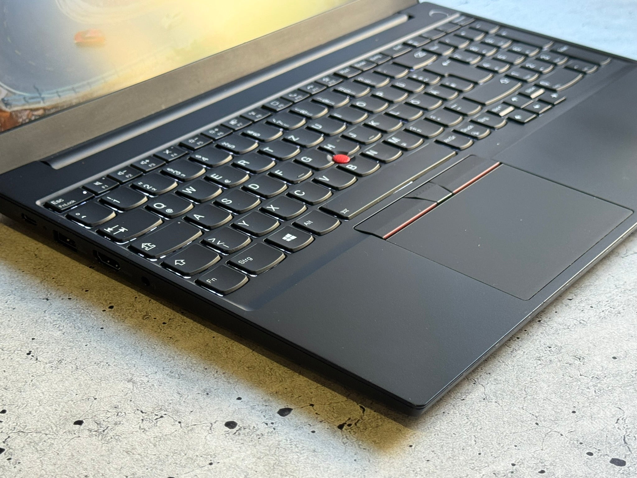 LENOVO THINKPAD/15.6 FHD IPS/I5-1135G7/16GB/SSD 512