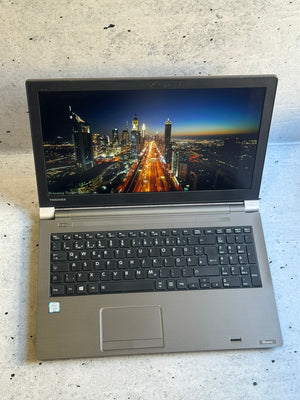 TOSHIBA/15.6 FHD/INTEL I5-6200U/16GB/SSD 256GB
