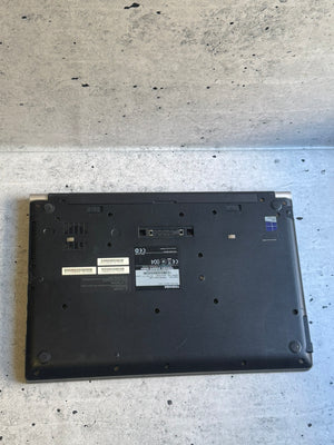 TOSHIBA/15.6 FHD/INTEL I5-6200U/16GB/SSD 256GB