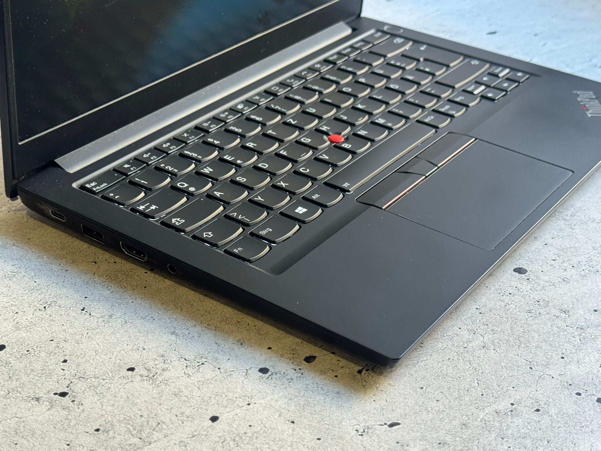Lenovo Thinkpad E14 GEN2/14.0 IPS/RYZEN 5-4500/16GB/Nvme 512