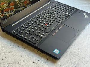 Lenovo Thinkpad/15.6 FHD/Intel i5-8250U/16GB/SSD 256+500GB