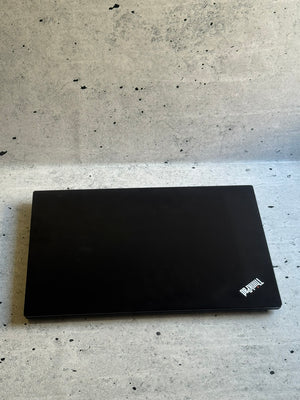 Lenovo Thinkpad/15.6 FHD/Intel i5-8250U/16GB/SSD 256+500GB