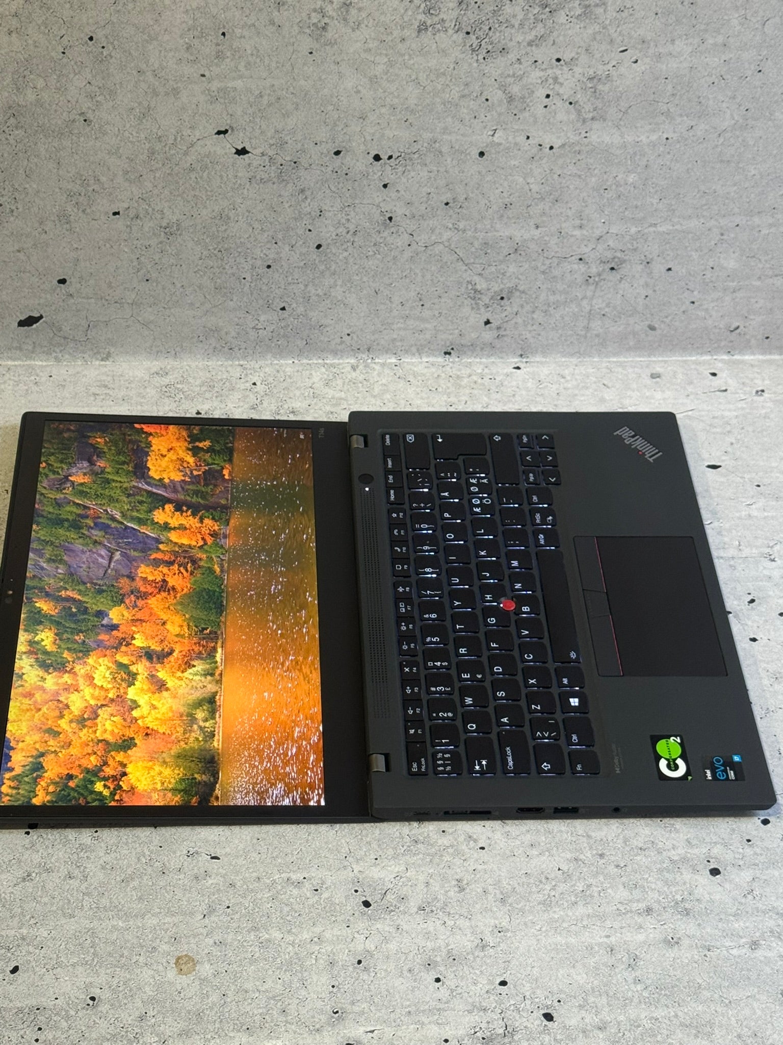 Lenovo THINKPAD T14S/INTEL I7-1165G7/16GB DDR4/Nvm 512GB NOV