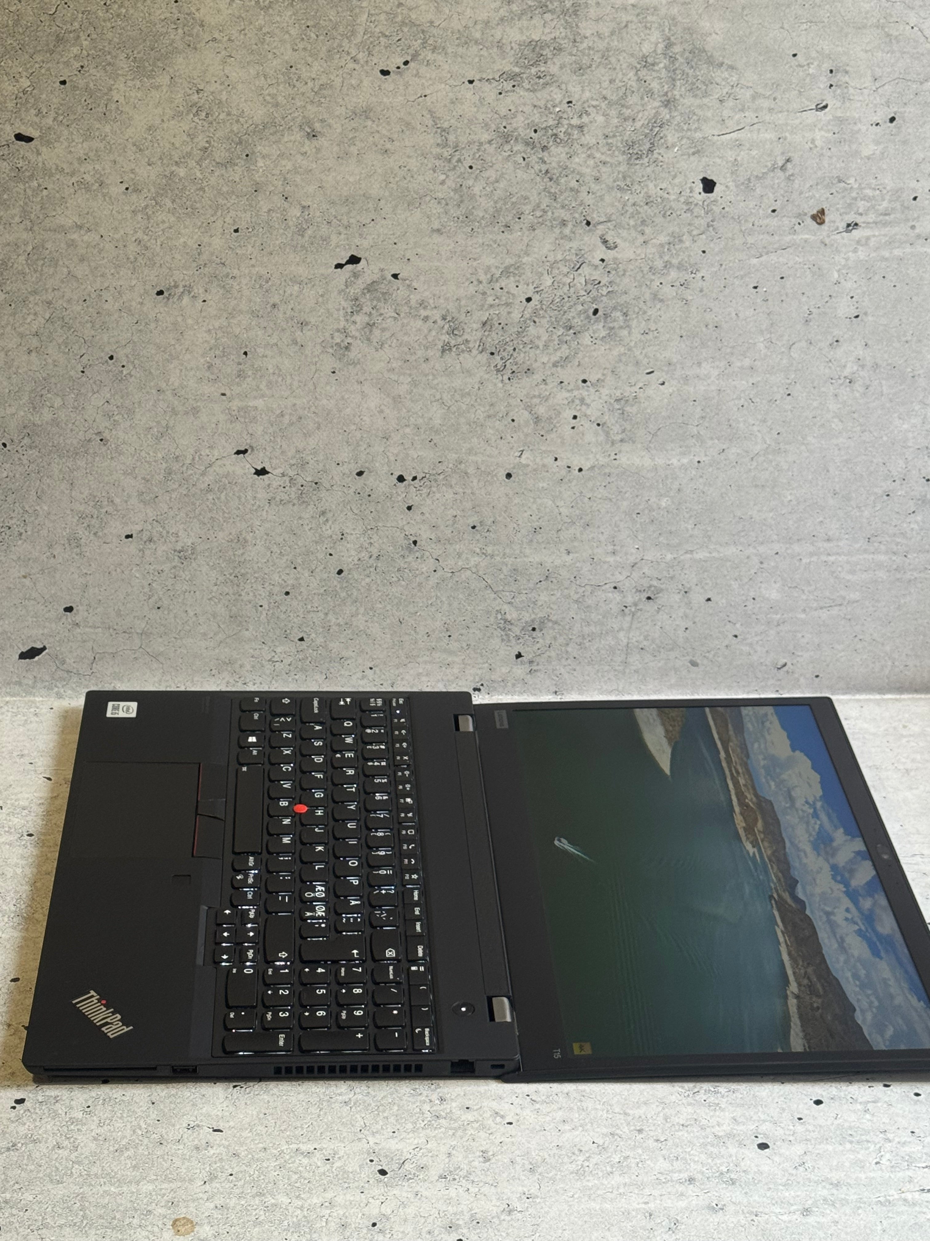 LENOVO THINKPAD T15/15.6 FHD IPS/I5-10210U/32GB/SSD 512 NOV