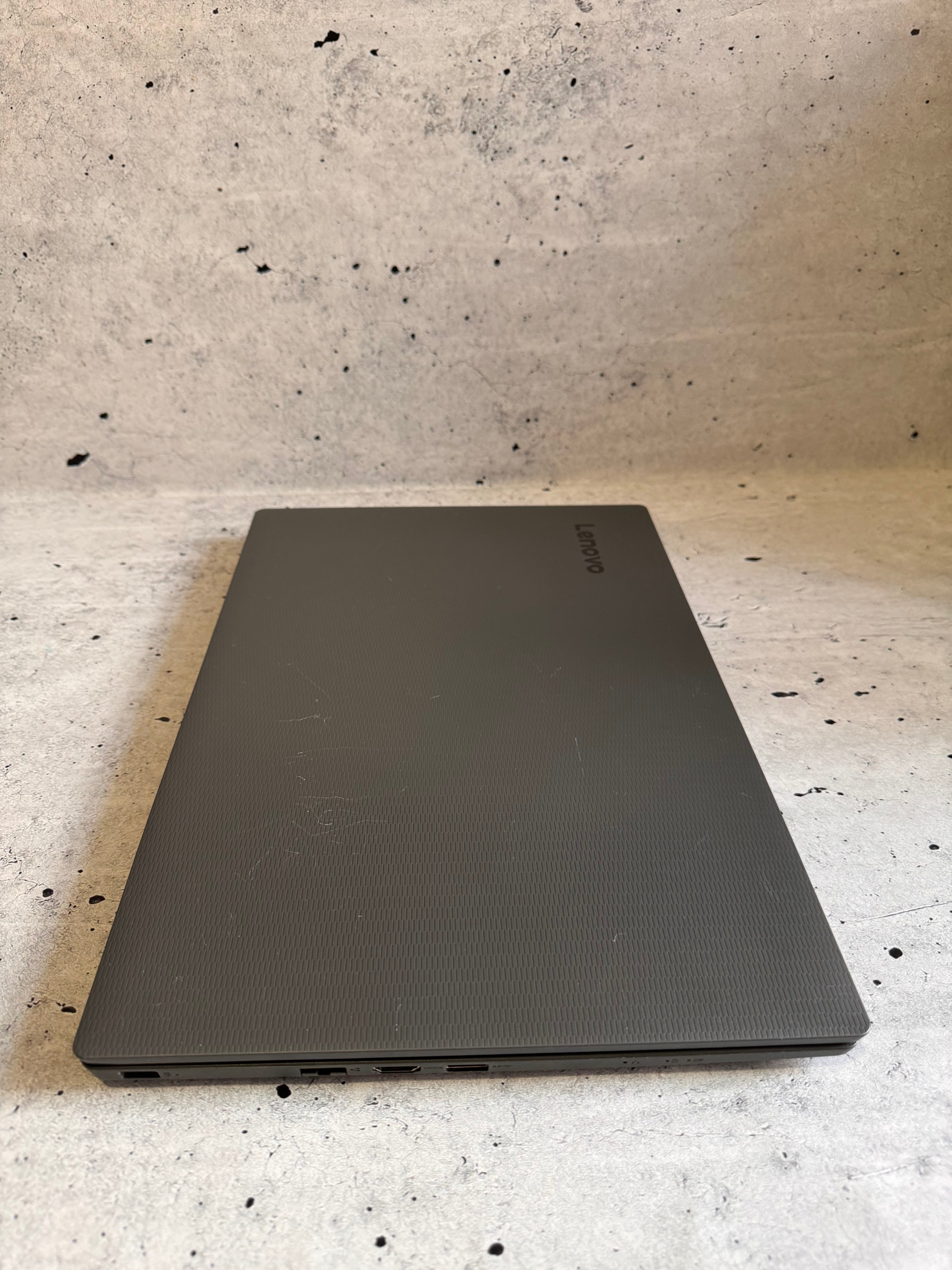 LENOVO/15.6 FHD/INTEL I5-8250/8GB DDR4/SSD 256GB M.2