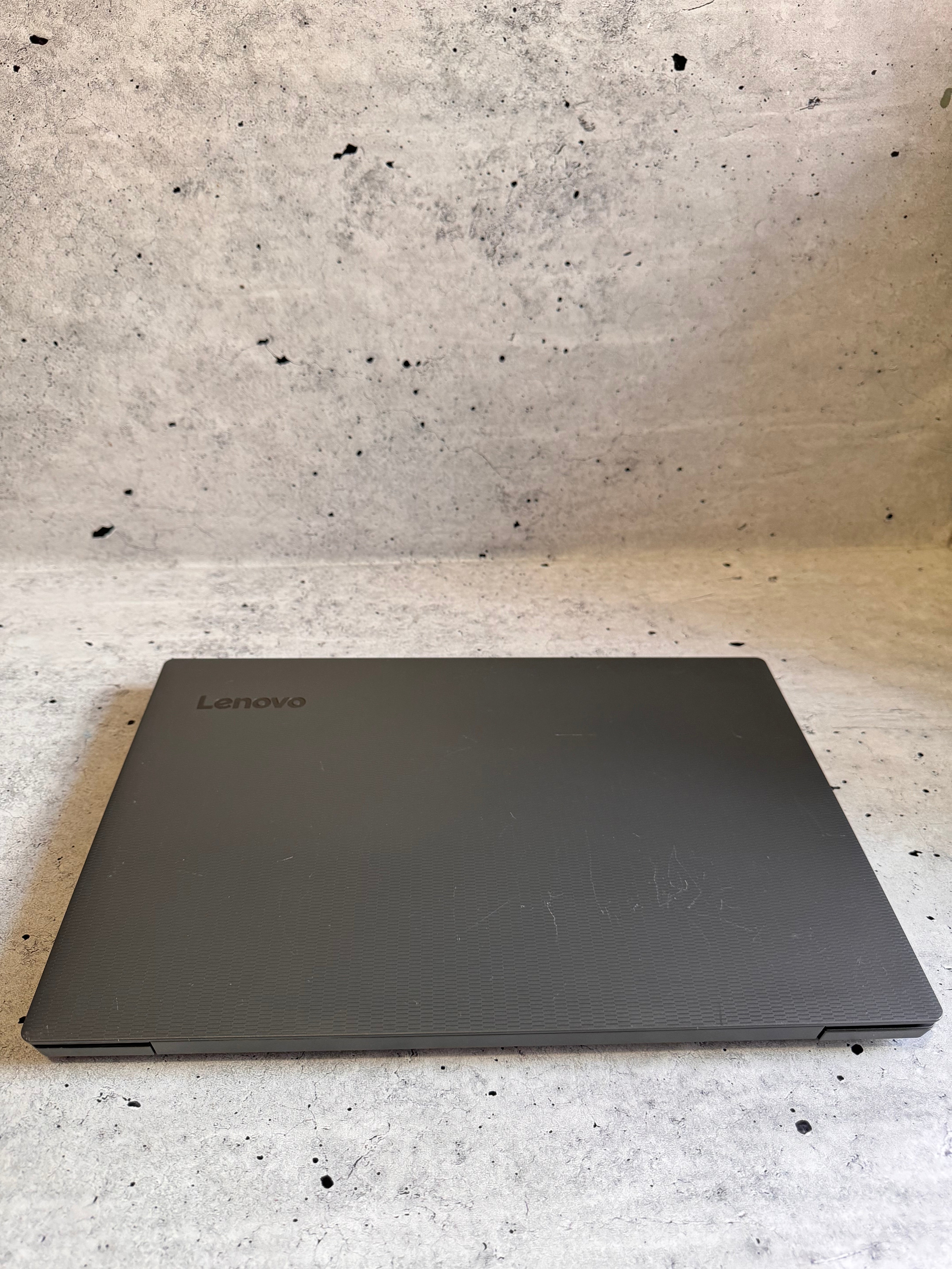 LENOVO/15.6 FHD/INTEL I5-8250/8GB DDR4/SSD 256GB M.2