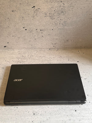 ACER/15.6 SLIM HD/AMD A4 4-Cores/8GB/SSD 256GB/AMD R5 M200