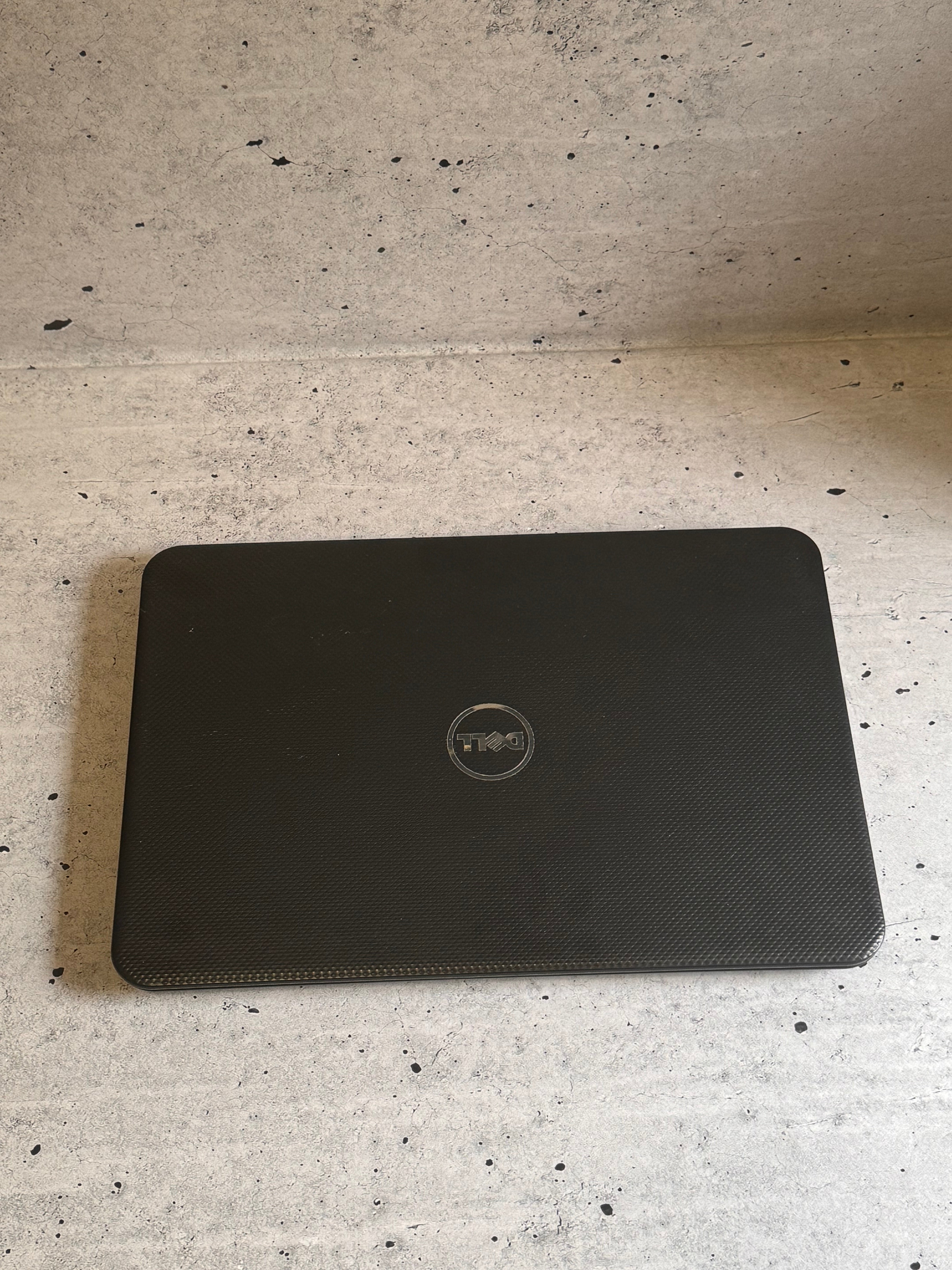 DELL/15.6 SLIM LED/INTEL I3-3217U/8GB/SSD 256GB/Baterija 2-3h