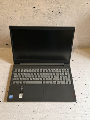 LENOVO/2023 GOD/15.6 FHD/INTEL N4120-4 cores/4GB/SSD 256GB