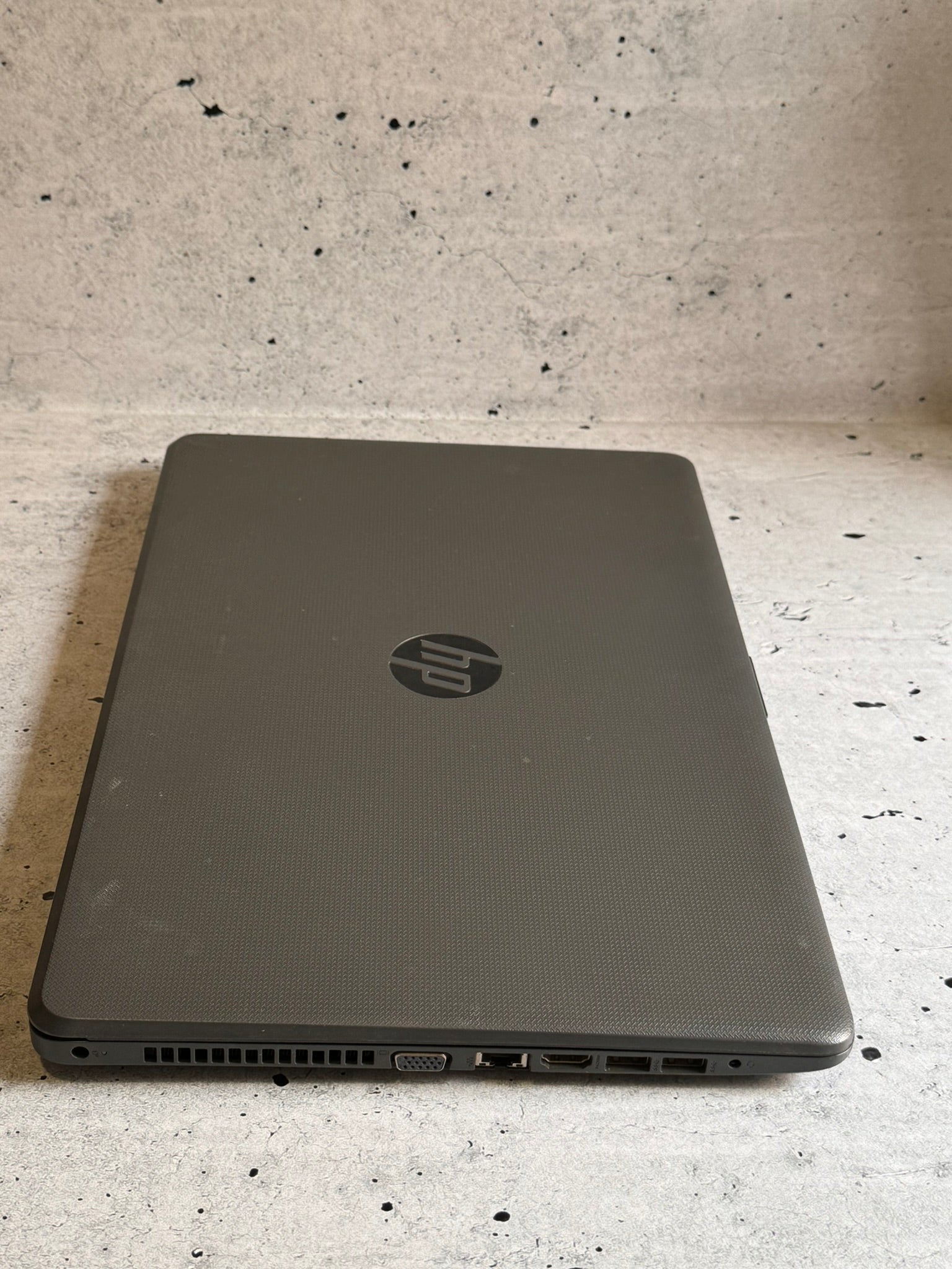 HP/15.6 SLIM LED/INTEL I3-6006U/8GB DDR4/SSD 480GB