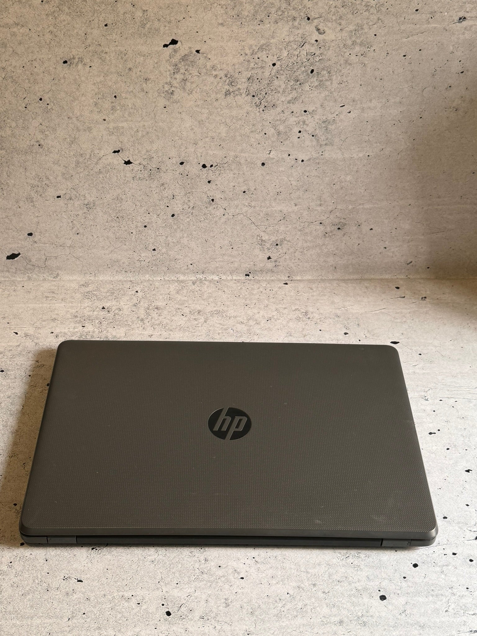 HP/15.6 SLIM LED/INTEL I3-6006U/8GB DDR4/SSD 480GB