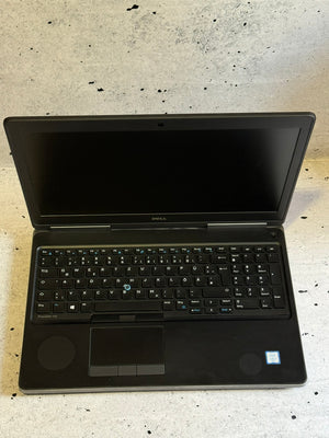 DELL Precision 7520/15.6 IPS/I7-6820/32/SSD 256/Quadro M1200 4GB