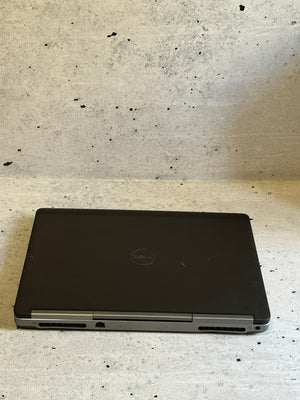 DELL Precision 7520/15.6 IPS/I7-6820/32/SSD 256/Quadro M1200 4GB