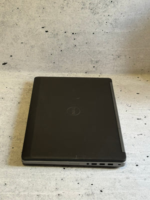 DELL Precision 7520/15.6 IPS/I7-6820/32/SSD 256/Quadro M1200 4GB