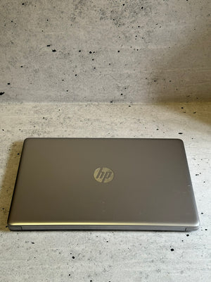 HP/15.6 FHD/INTEL I7-8565U/16GB DDR4/SSD 512GB