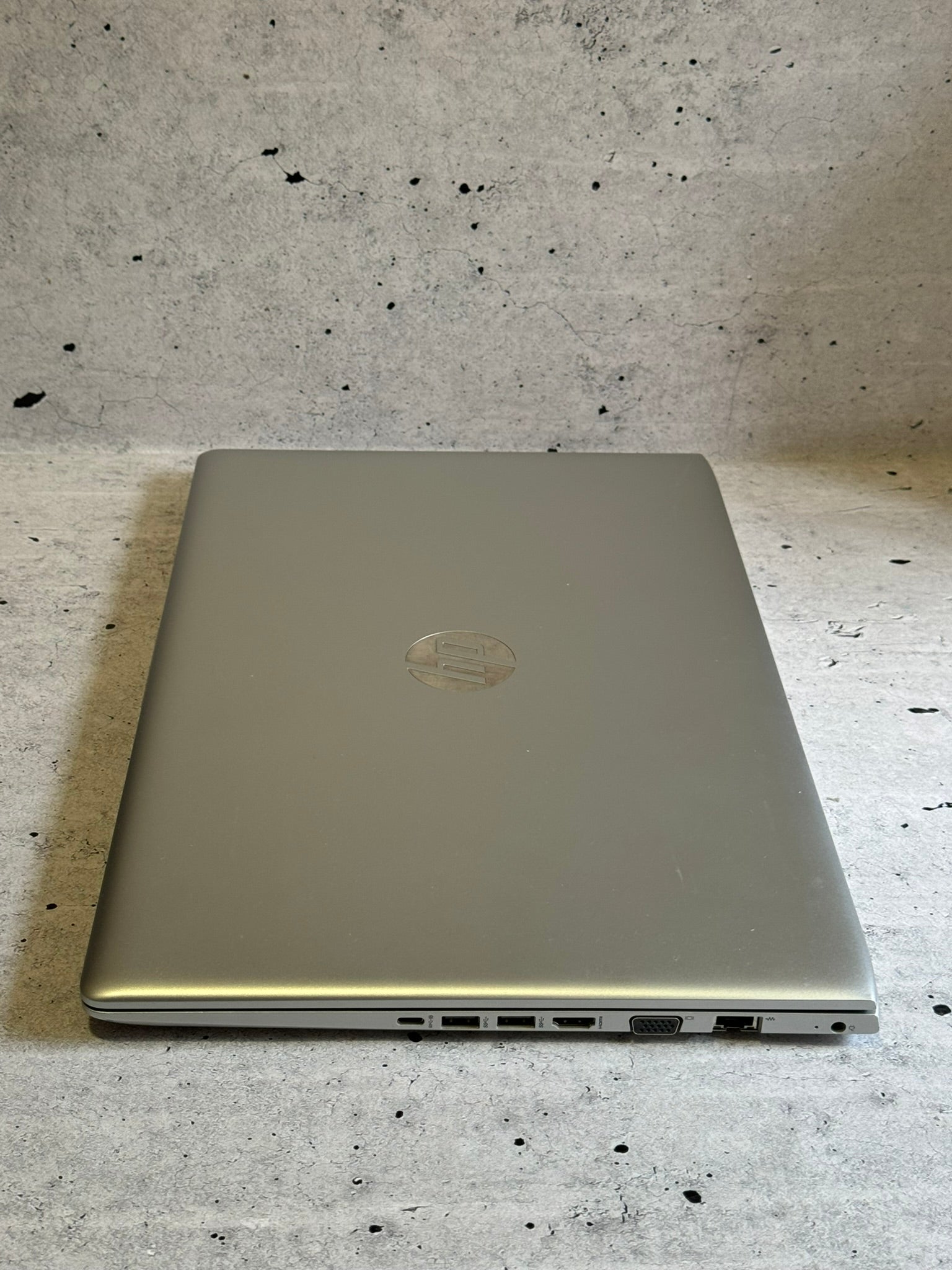 HP PROBOOK 470/17.3 IPS/I5-8250U/16GB/M.2 256 GB/930MX 2GB