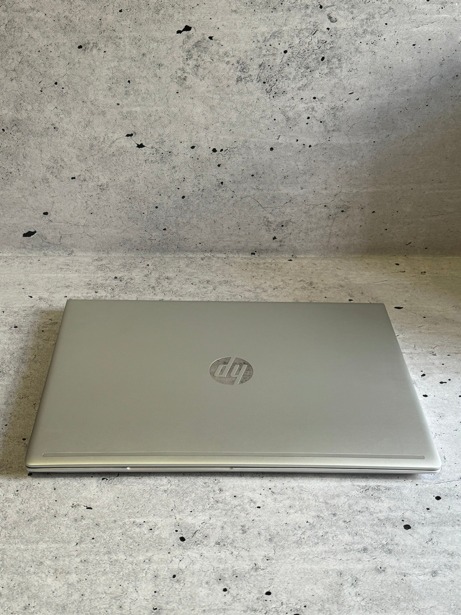 HP 450 G6/15.6 IPS/I7-8565U/16GB/M.2 256+320/GeForce MX130