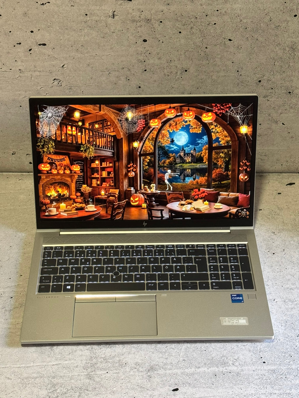 HP elitebook 850 G8/15.6 IPS/INTEL I7-1165G7/32GB/NVMe 512GB