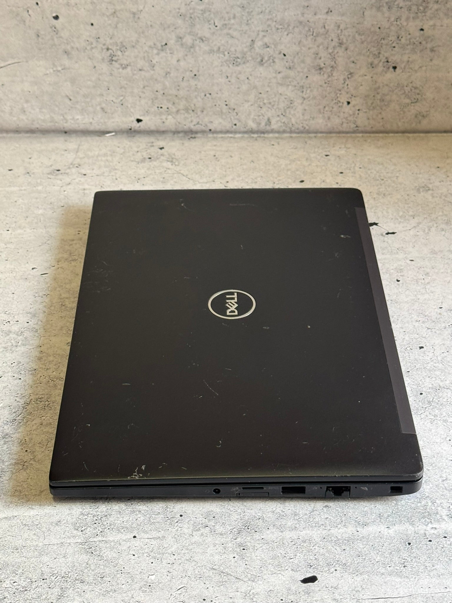 DELL Latitude 7380/13.3 FHD IPS/I5-7300U16GB DDR4/256GB Nvme