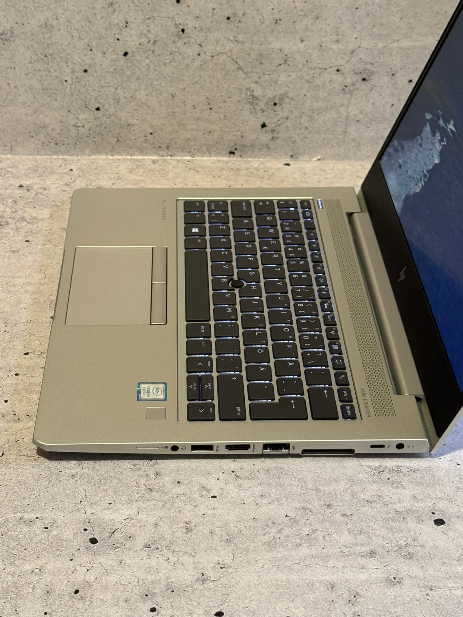 HP ELitebook 830 G6/13.3 FHD IPS/I5-8265U/16GB/SSD 256 NVMe