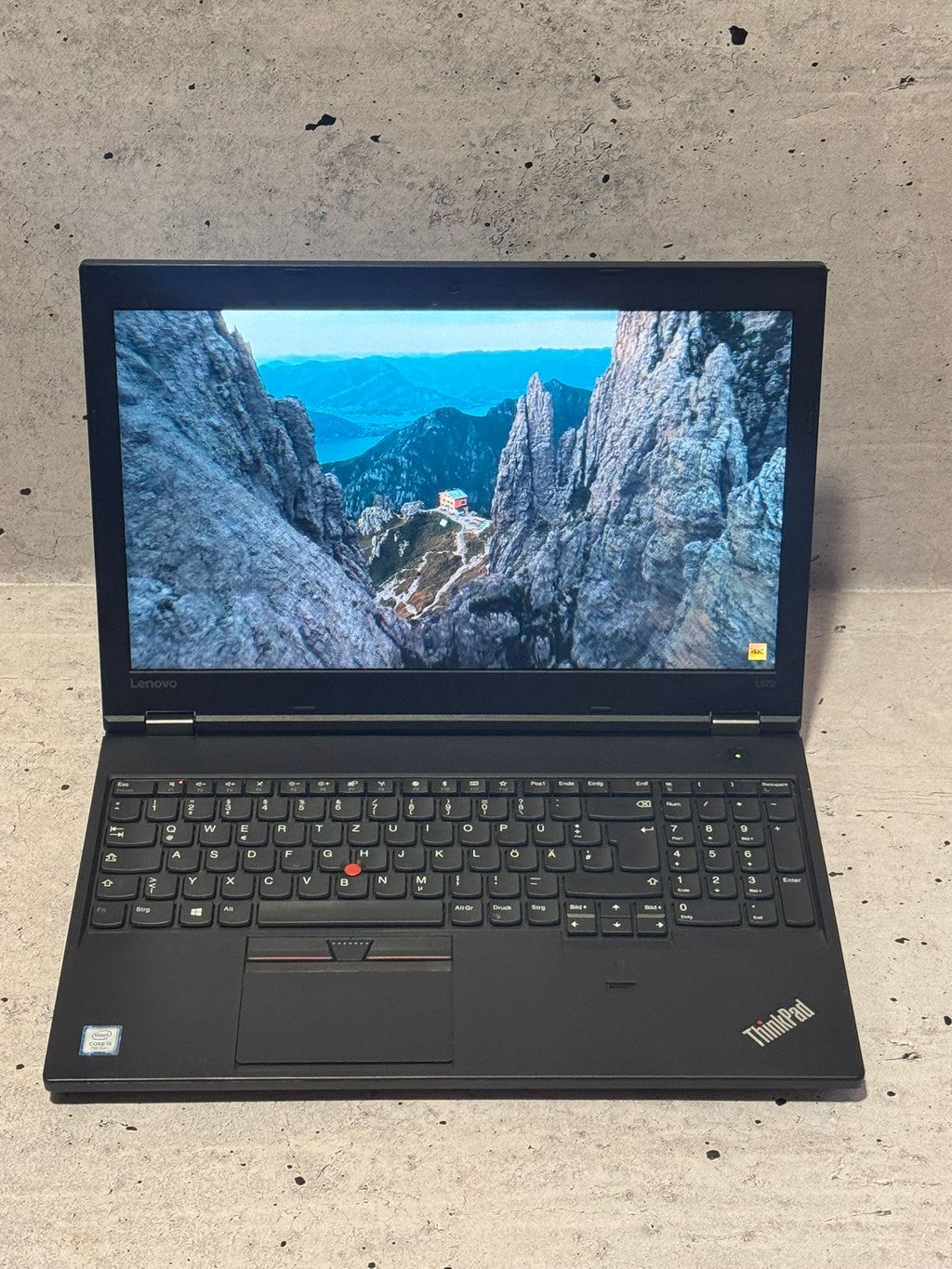 Lenovo Thinkpad/15.6 FHD IPS/Intel i5-7200U/16GB/SSD 256GB