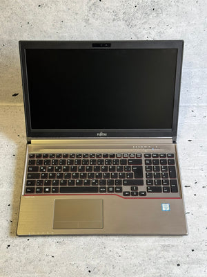 Fujitsu/15.6 SLIM/INTEL I7-6600U/16GB/SSD 256/Čitač LK/SIM