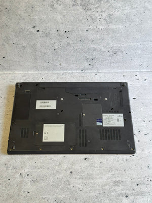 Fujitsu/15.6 SLIM/INTEL I7-6600U/16GB/SSD 256/Čitač LK/SIM