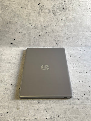 HP probook 470 G9/17.3 IPS/INTEL I5-1235U/16GB/Nvme 512GB