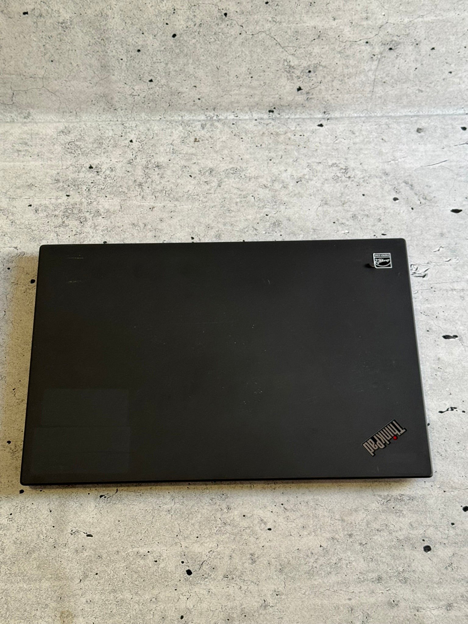 Lenovo thinkpad T490/14 IPS FHD/i5-8365/16GB DDR4