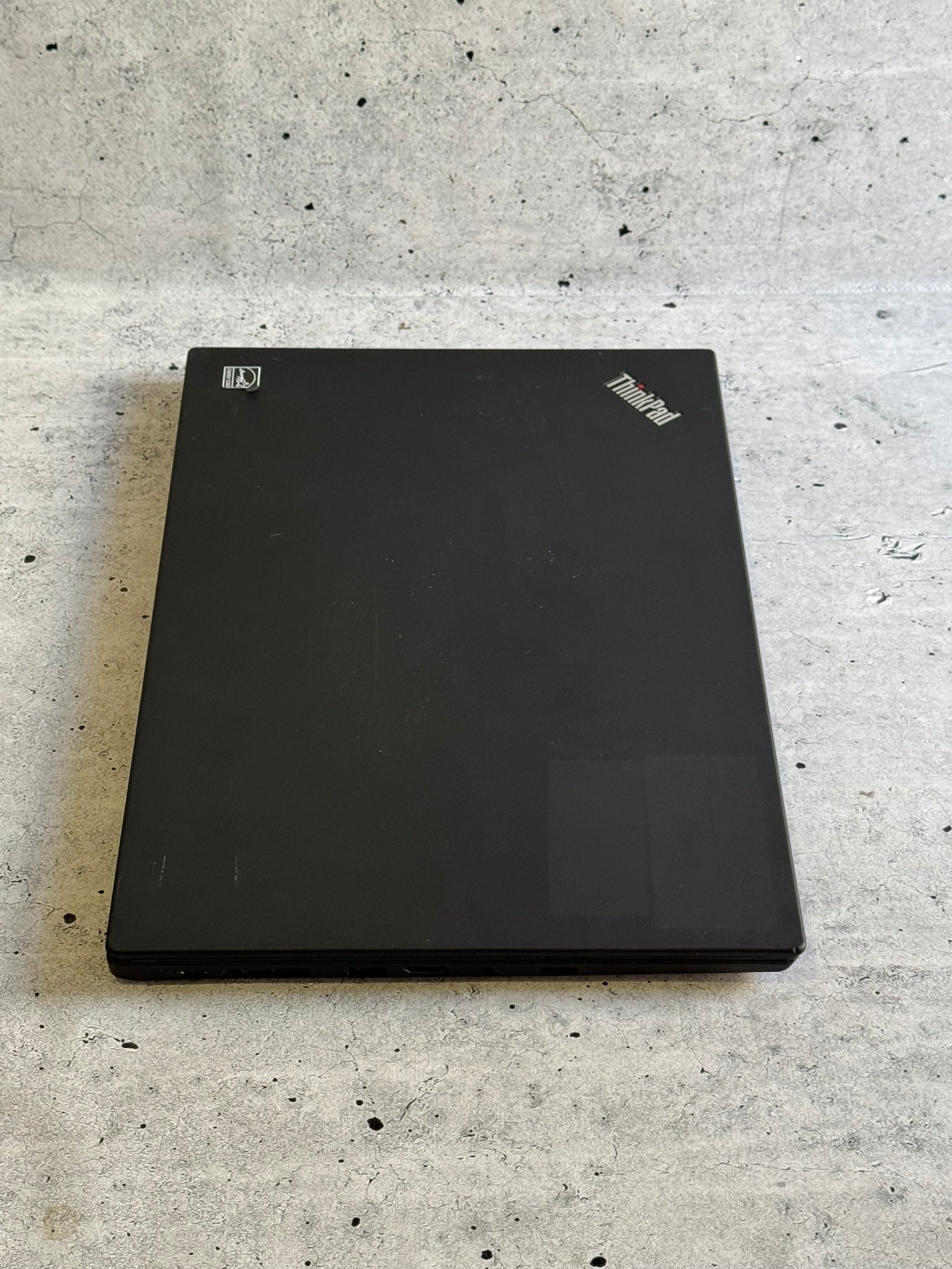 Lenovo thinkpad T490/14 IPS FHD/i5-8365/16GB DDR4