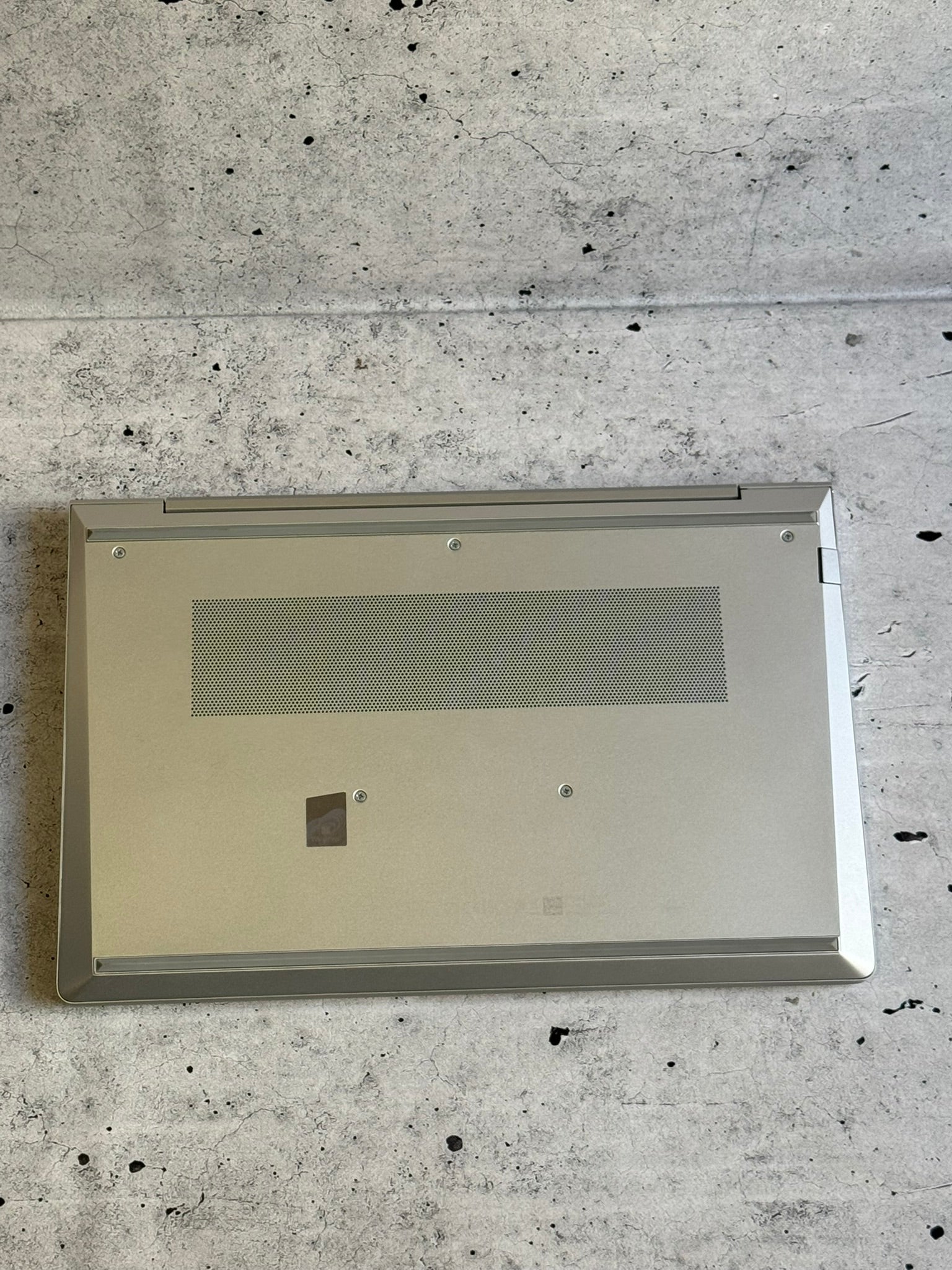 HP Elitebook 640 G10/14.0 IPS/INTEL I5-1335U/32GB/SSD 512GB