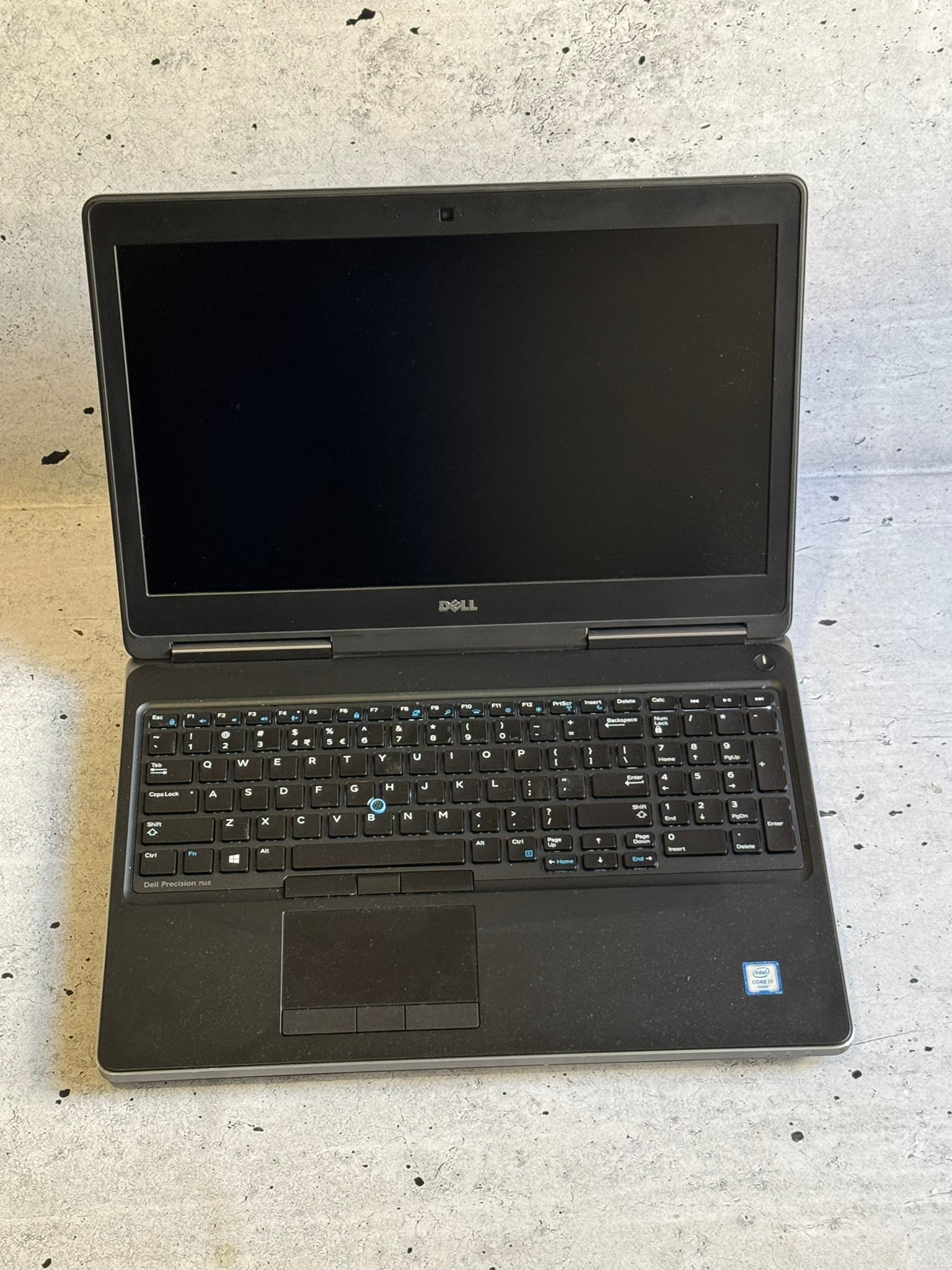 DELL Precision/15.6 IPS/I7-6820HQ/32GB/SSD 500GB/QUADRO