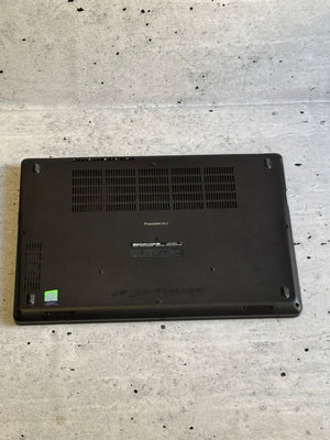 DELL Precision 3520/15.6 IPS/I7-6820HQ/32GB/256/Quadro M620