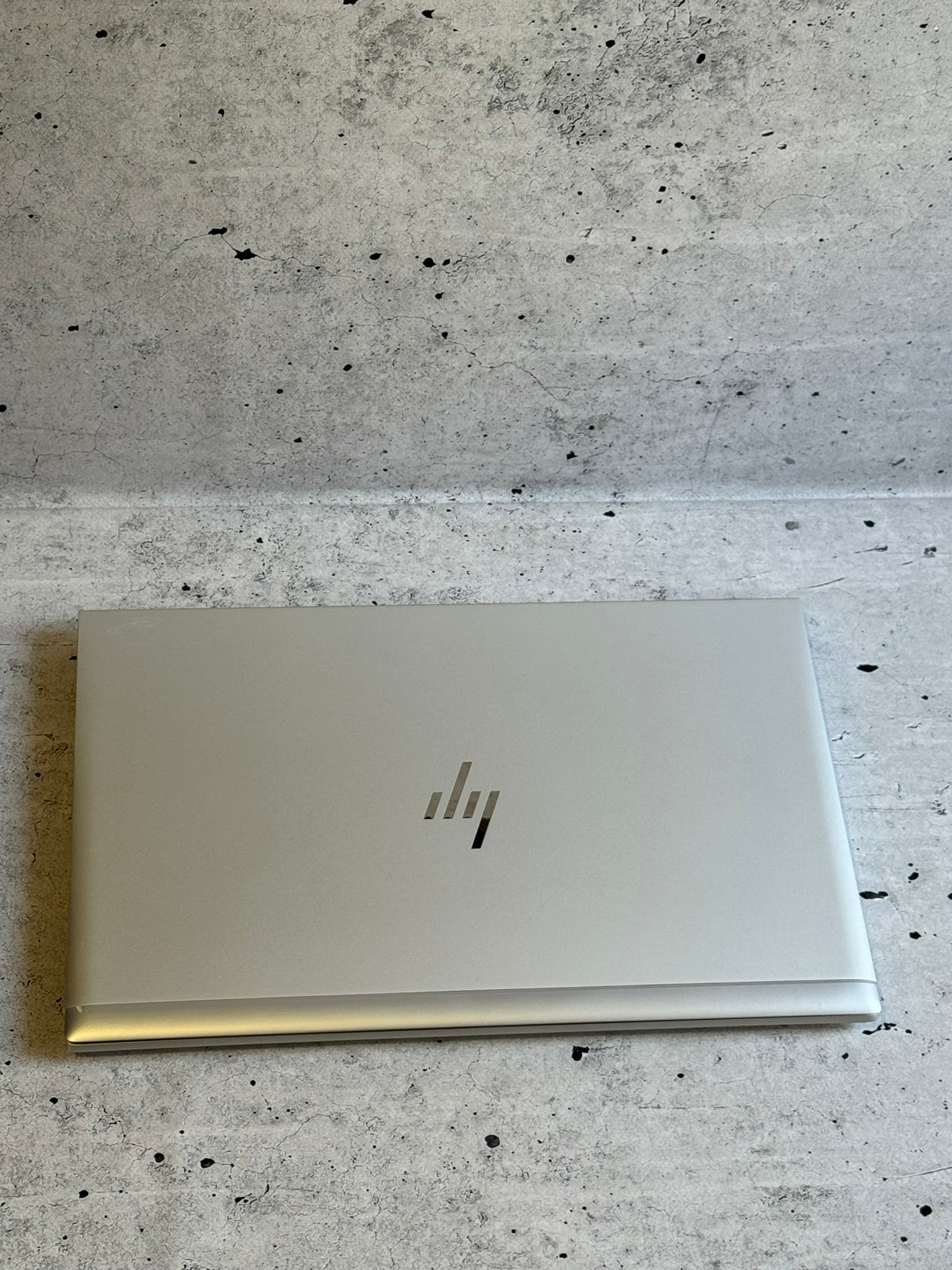 HP elitebook 850 G8/15.6 IPS/INTEL I5-1135G7/16GB/NVMe 512GB