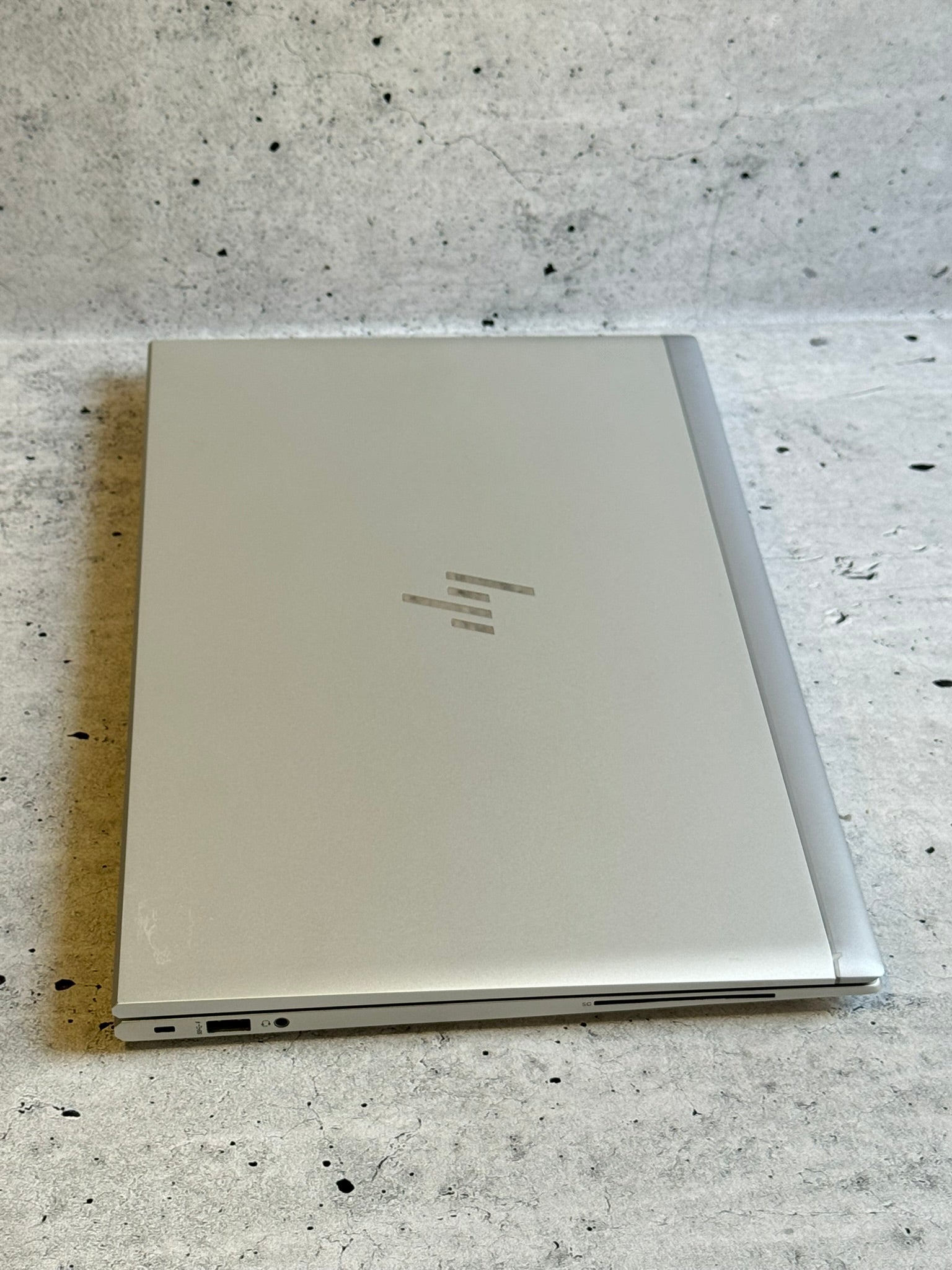 HP elitebook 850 G8/15.6 IPS/INTEL I5-1135G7/16GB/NVMe 512GB