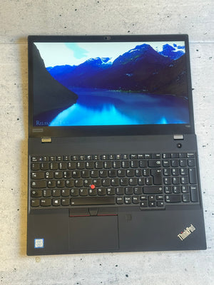Lenovo thinkpad T590/15.6 IPS/I5-8265U/24GB DDR4/M.2 256GB