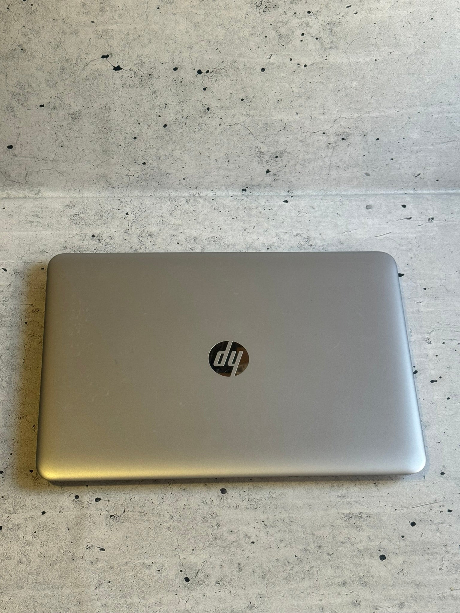 HP PROBOOK/15.6 FHD/I7-7500U/16GB/SSD 256GB+1TB/MX 930 2GB