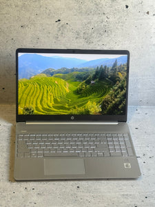 HP/15.6 FHD/INTEL CORE I5-1035G1/16GB DDR4/NVME 256GB