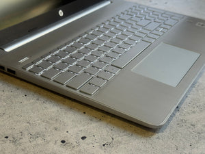 HP/15.6 FHD/INTEL CORE I5-1035G1/16GB DDR4/NVME 256GB