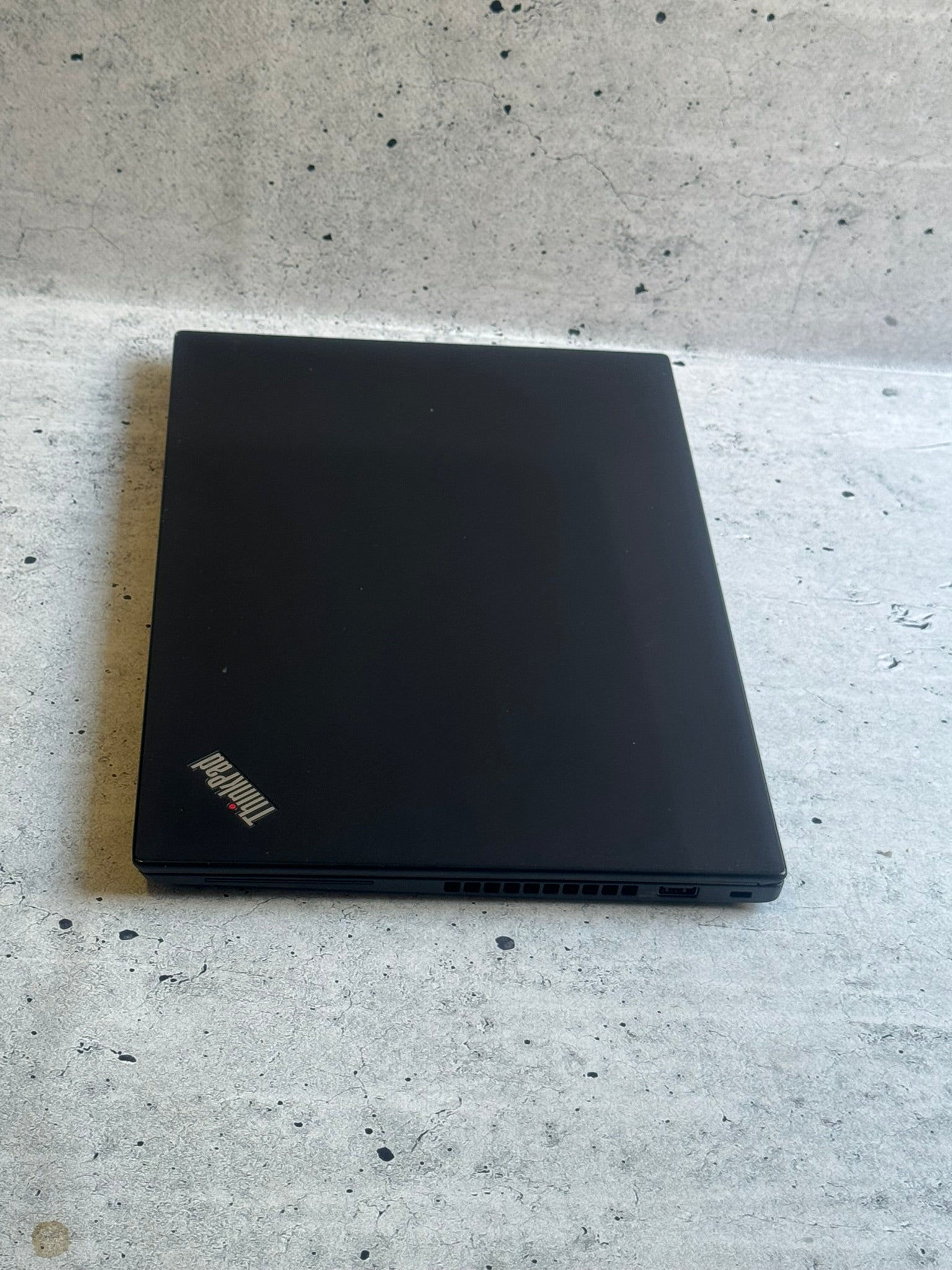 Lenovo thinkpad X13/13.3 Touch IPS/I5-10310U/16GB/SSD 256GB