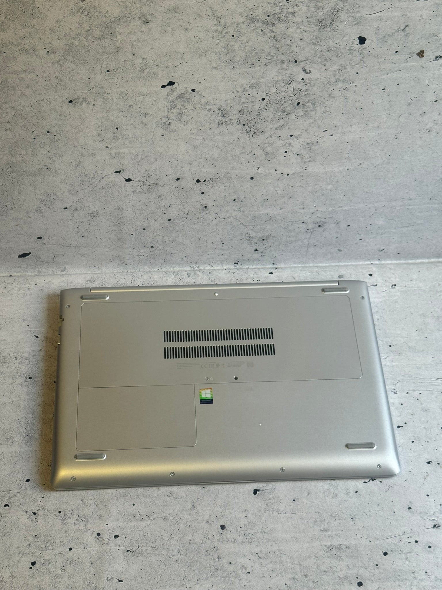 HP PROBOOK 470/17.3 IPS/I5-8250U/16GB/M.2 256+500G/930MX 2GB